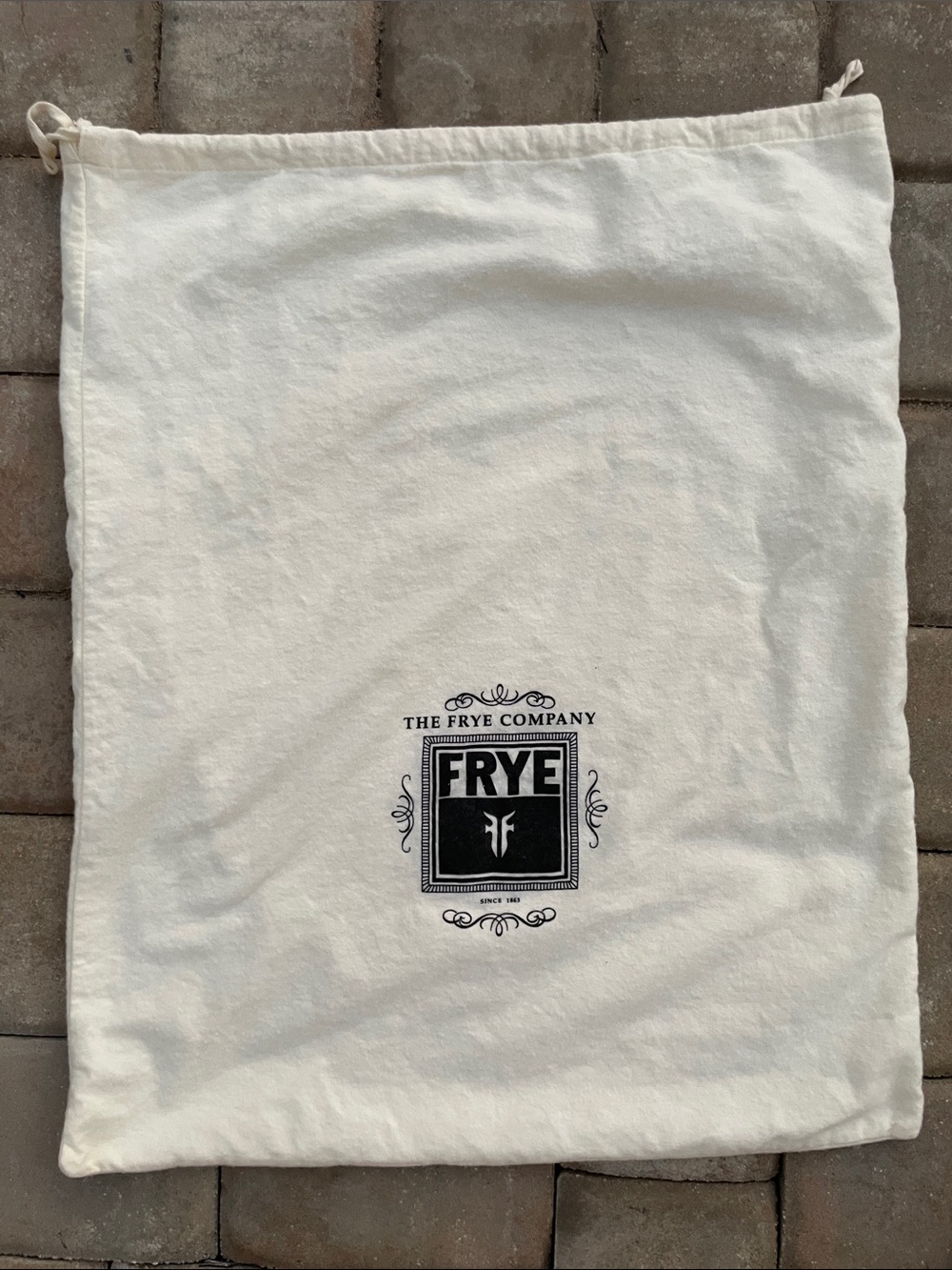 Frye Cream Cotton Drawstring Dust Bag with Black Logo